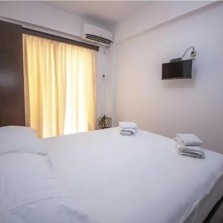 By Klajdi Szálloda Saranda