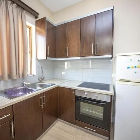 By Klajdi Hotel Sarandë